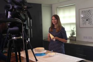 easy cake decorating
