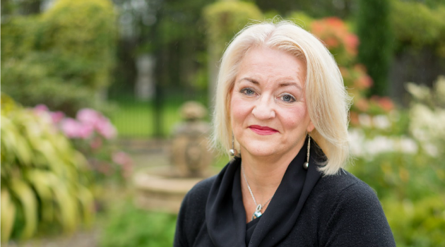 Lynne Graham