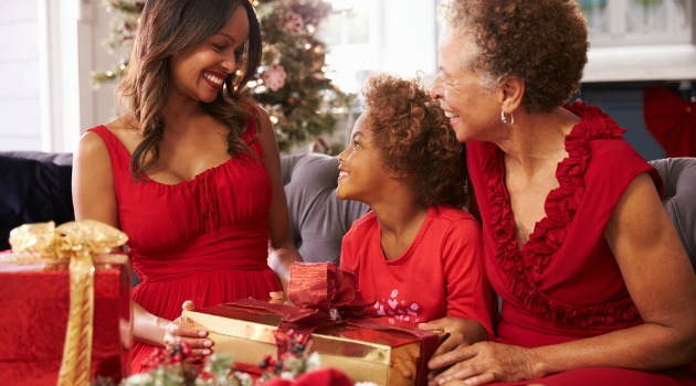 family sharing christmas presents