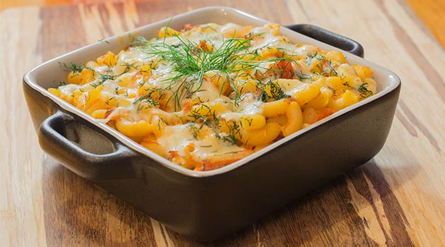 cheesy chicken and cauliflower bake