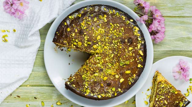 pistachio lemon cake