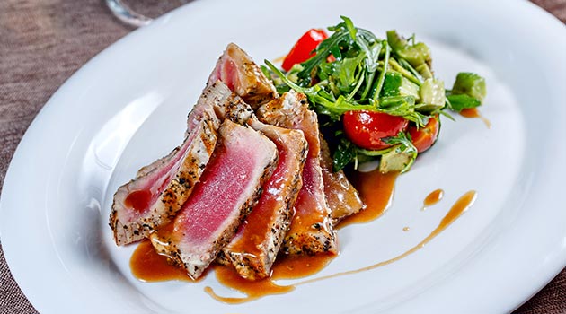 tuna steak with oyster sauce