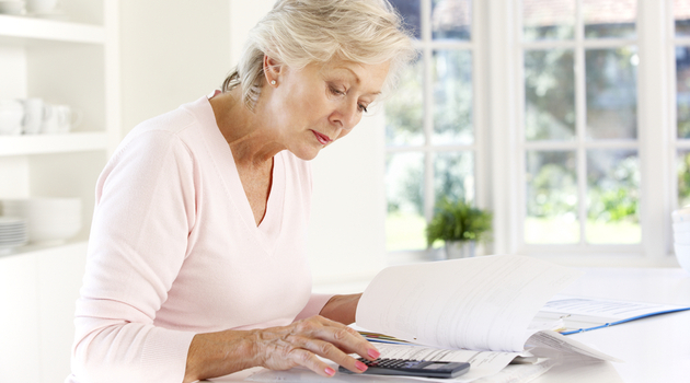 senior woman life admin