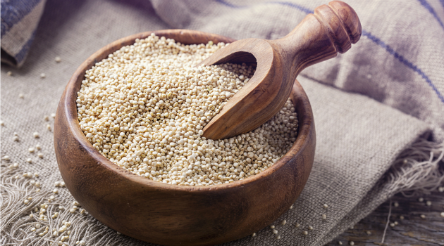 white quinoa seeds in a bowl