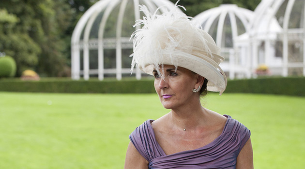 how to wear a hat