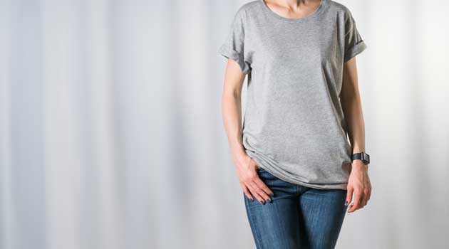 woman wearing jeans