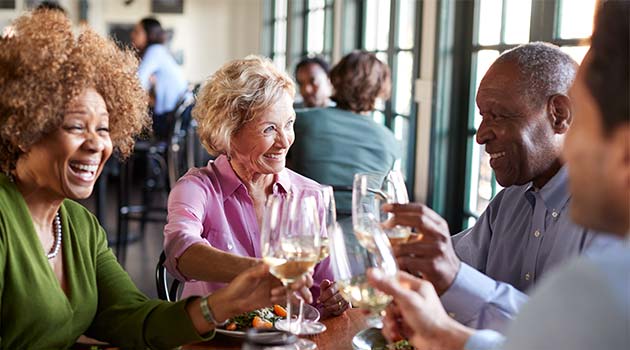 guided tour group dining